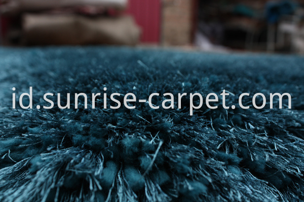 Elastane and Silk Shagy rug blue color